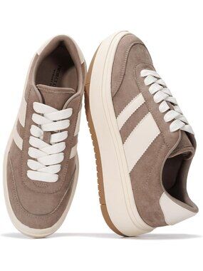 Trendy Platform Sneakers for Women - Stylish Casual Footwear 2026